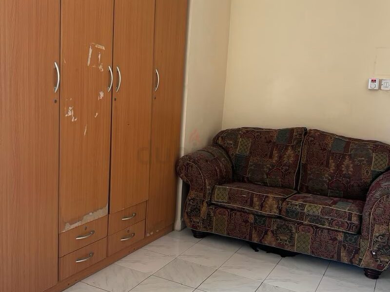 Attached bathroom Family room /bacheor room available for indians near karachi darbar alwadha Street