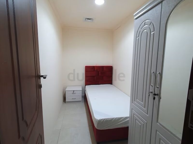 Executive partition for solo and couple in JLT