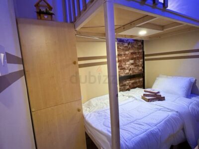 Luxury Room for couple/Executive 2 min to Baniyas Metro