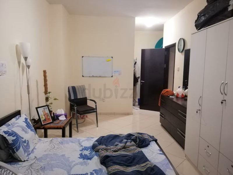 Master bedroom available for a single lady only, Indian and vegetarian: AED 2600 in AL Qouz