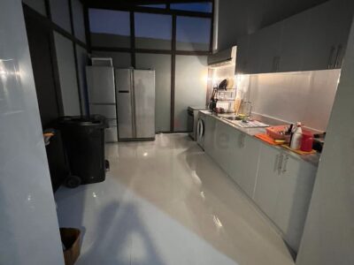 Single Room in a villa near Mall of the Emirates @ 3000