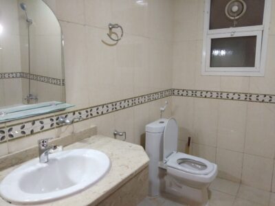 2 Mins walk from BURJUMAN METRO