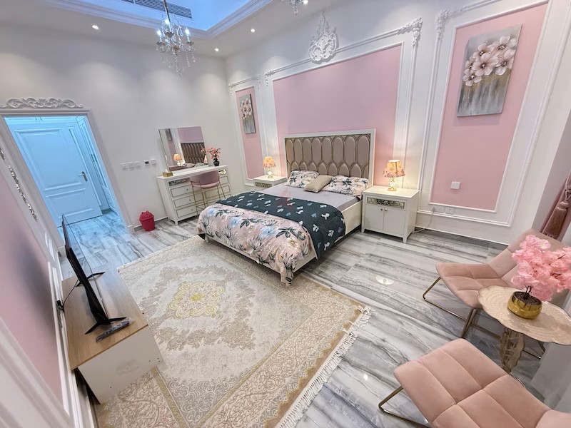 FULLY FURNISHED MASTER ROOM FOR RENT @ 4800 Aed