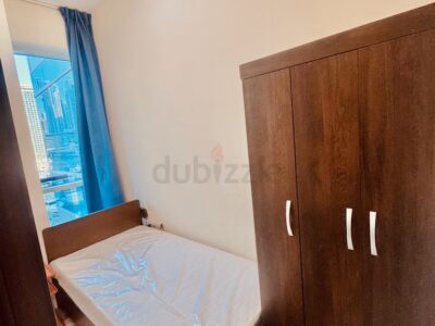 Very good private room in new apartment with window @ 1999