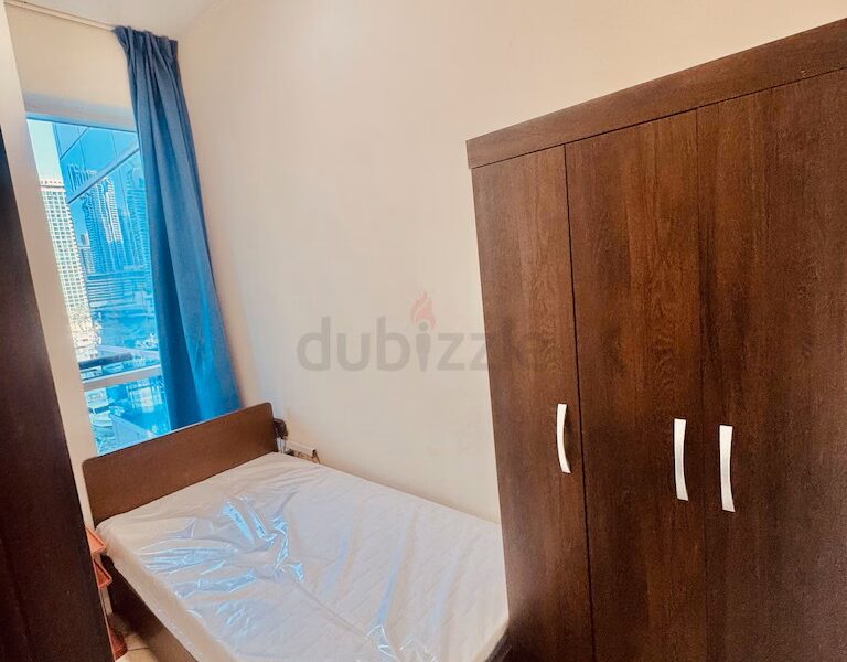 Very good private room in new apartment with window @ 1999