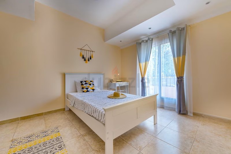 Room available for single male professional in JVC @3750 AED