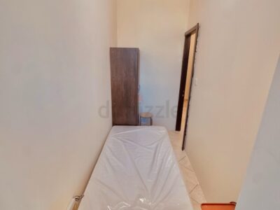Very good private room in new apartment with window @ 1999