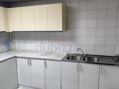 Fully furnished executive bed space available for Indian gents in burdubai @ 1000. Aed