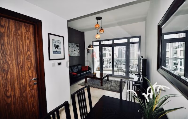 Cozy Capsule beds/5 mins walk metro bbay. in Business Bay @ 1800 Aed