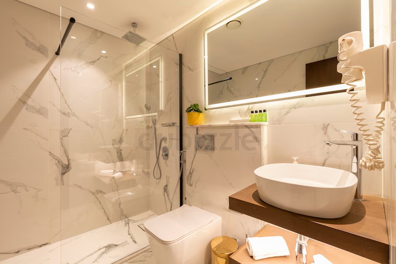 Luxury Room available in Downtown @ 8000 AED