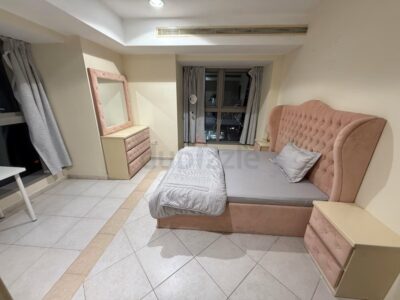 Private room in Dubai Marina Princcess tower ladies only @ 4500 Aed
