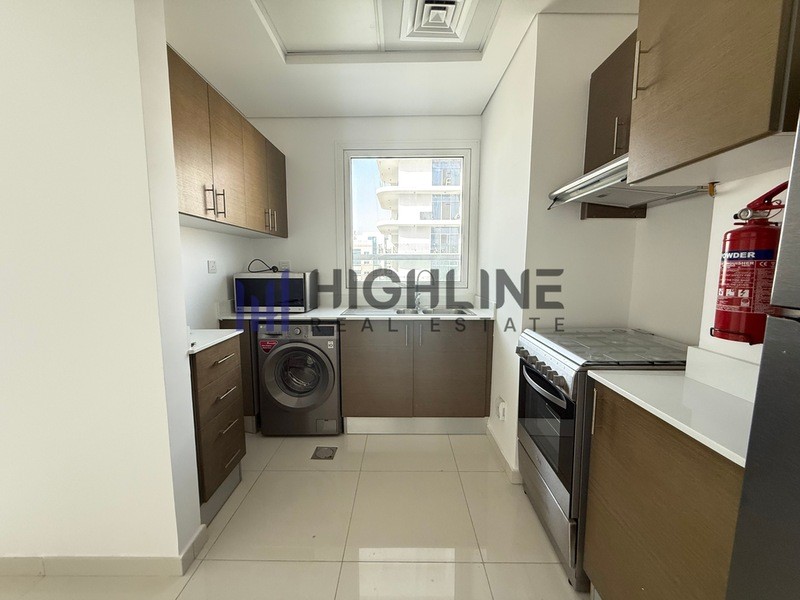 Elegant | Kitchen Appliances | Bright & Spacious