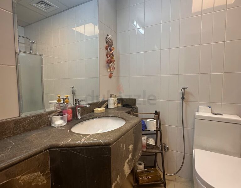 Girls only Bedspace in Business Bay/Downtown @ 900 AED
