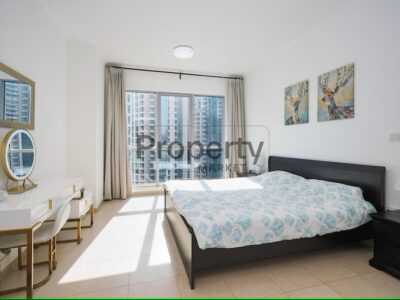 Furnished Spacious 1-BR @ 130000 AED in Downtown Dubai