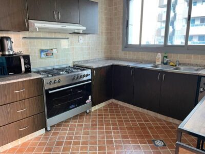 Private room in Dubai Marina for ladies only 5000