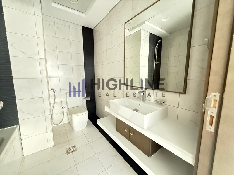 Elegant | Kitchen Appliances | Bright & Spacious