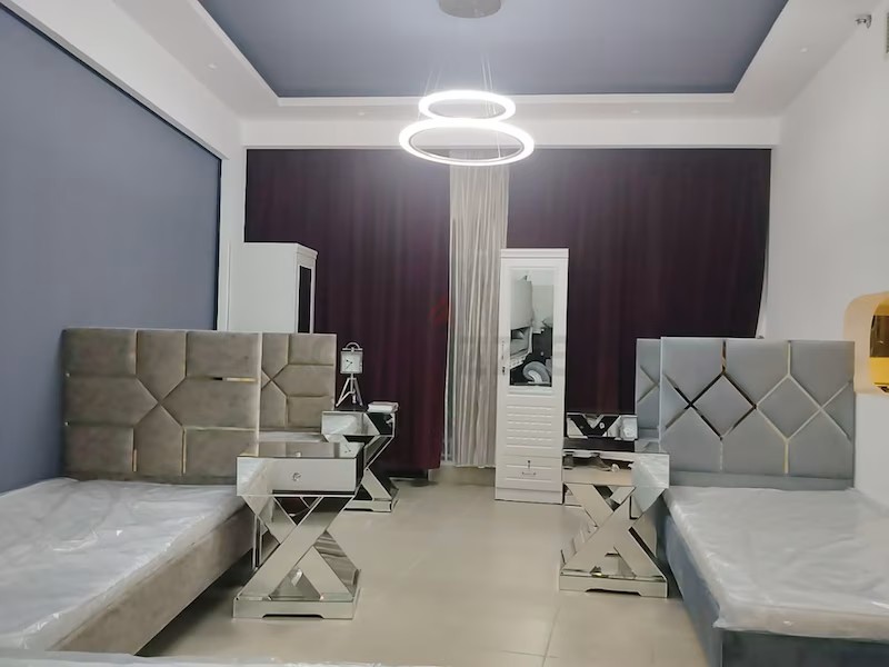 Ladies bedspace for rent in downtown @ 1400