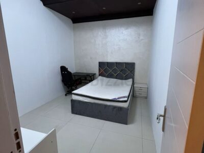 Single Room in a villa near Mall of the Emirates @ 3000