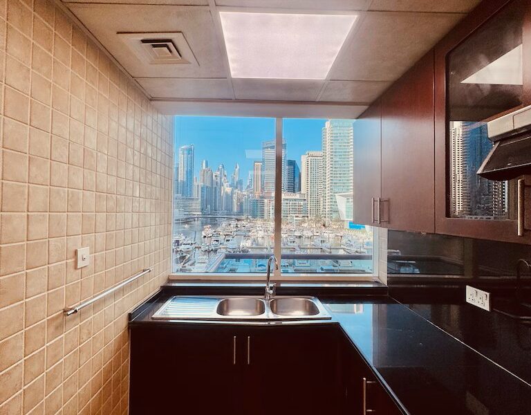 Very good private room in new apartment with window @ 1999