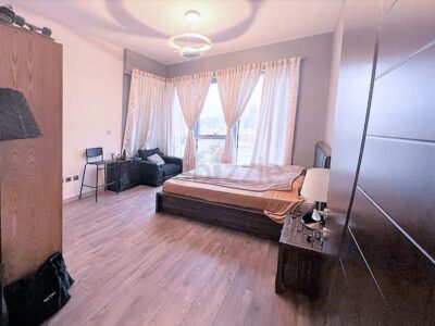Fully Furnished Bedroom i Downtown Dubai @ 5300 AED