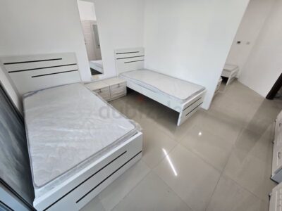 Newly renovated bedspace available - Dubai Marina - Close to Metro