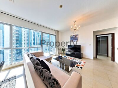 Furnished Spacious 1-BR @ 130000 AED in Downtown Dubai