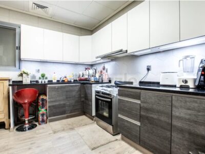 Fully Furnished Bedroom i Downtown Dubai @ 5300 AED