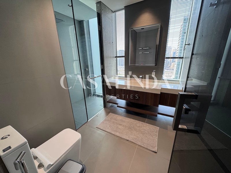 Spacious 2BR + Maid | Near Metro | Lake View @ 210000 AED