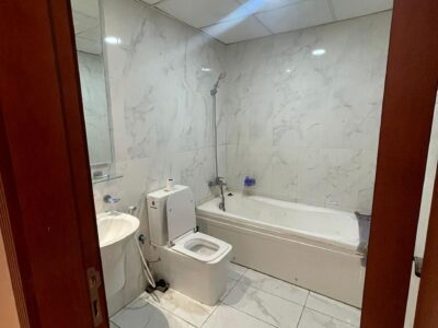 Executive Bedspace available in a master bedroom with attached bathroom @ 1300 AED