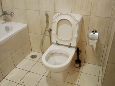Room with Balcony for couple or individuals in JVC @ 3800