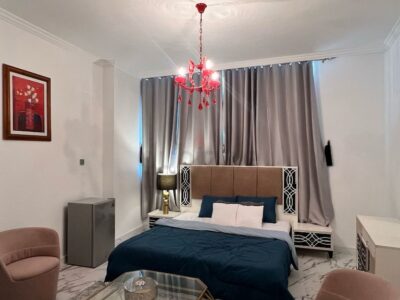 Master bedroom available with balcony 6500