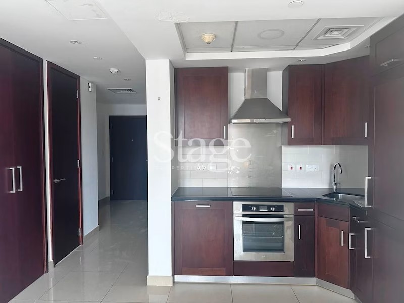 Luxury Studio | Unfurnished | High Floor @ 70000 Aed