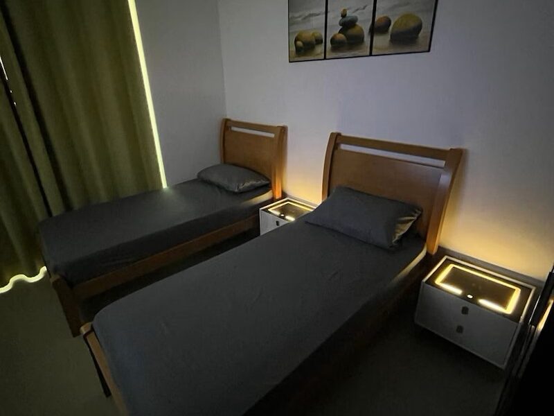 Executive Bed Space Near DMCC Metro Station @ 2250 AED