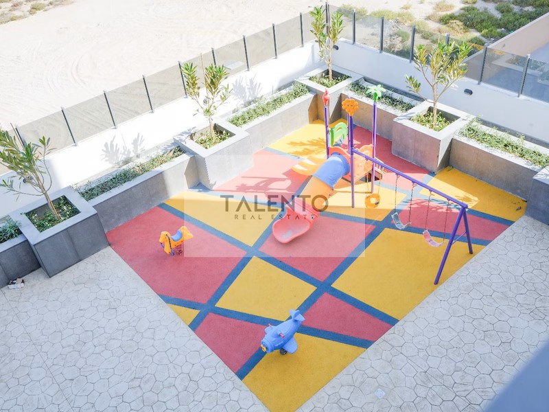 Spacious Studio in International City / 6 cheques @ 44000 AED