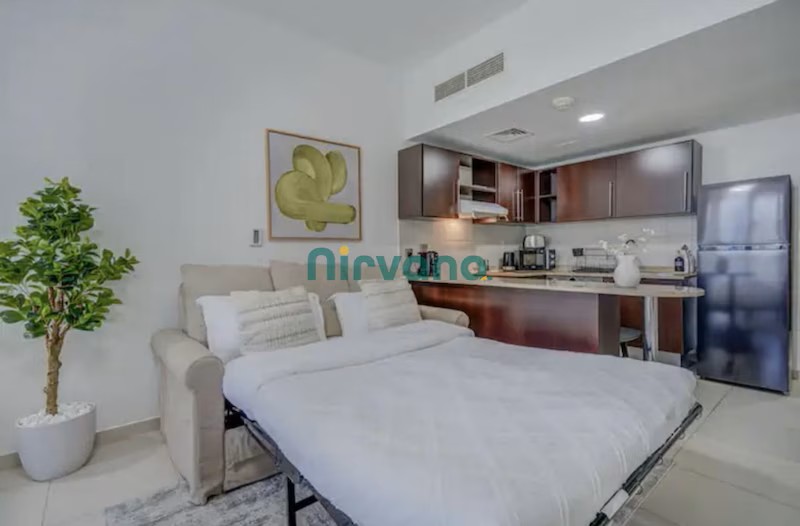 Studio Apartment, 12 Cheques | Luxury Furnished | High Floor @72000 AED