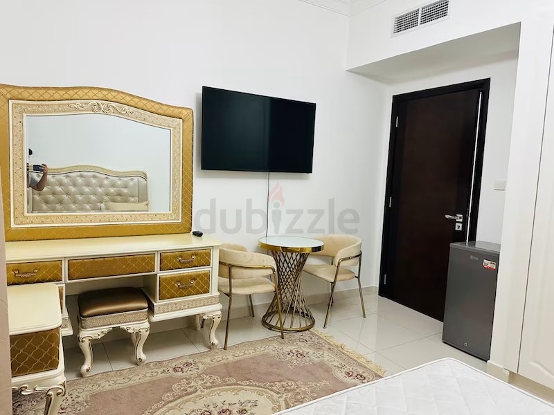 MASTER ROOM AVAILABLE @ 5000 Dhs in Business Bay Dubai
