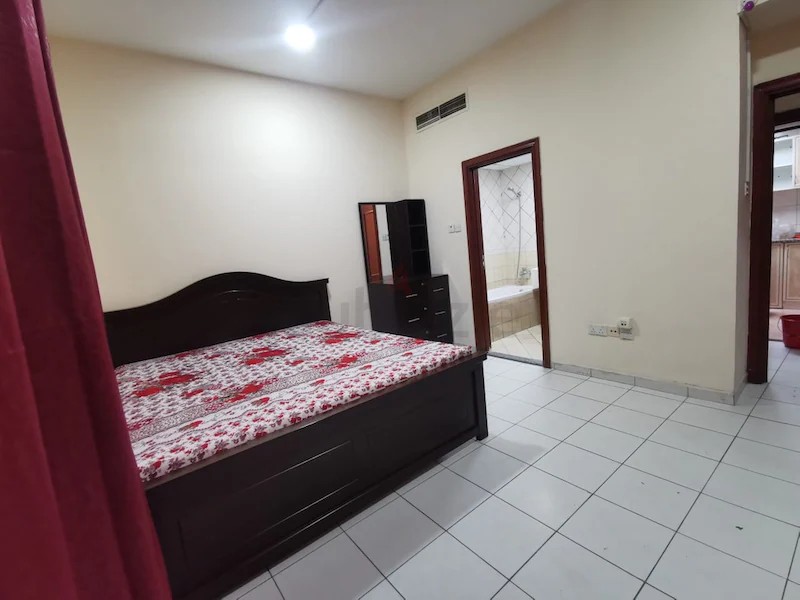 Furnished Master Bedroom near Metro, Exit 1, Al Karama @3800
