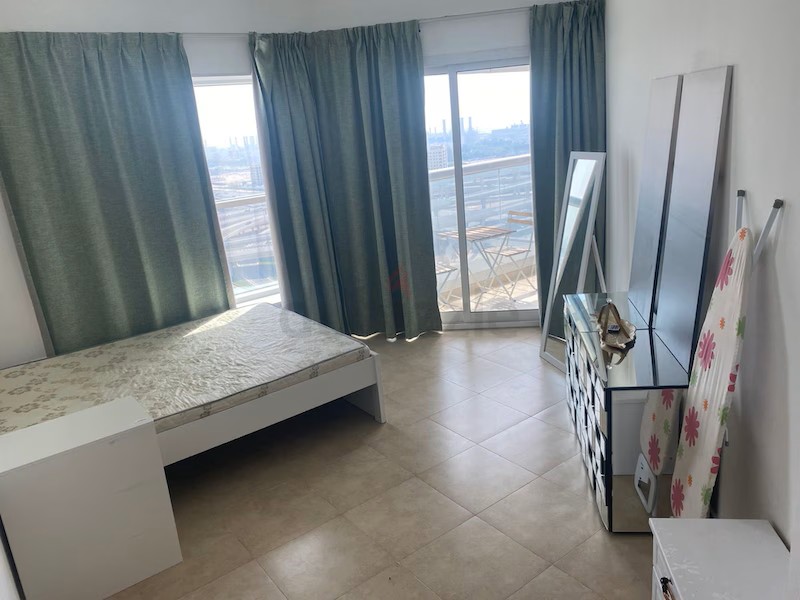 Master room for rent in JLT @ 3999