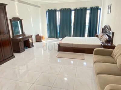 Brand New Private Room in Al Mankhool Bur Dubai @4500
