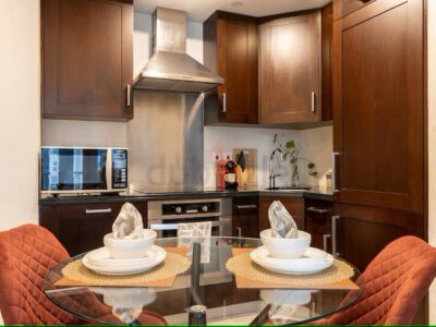 Luxury Room available in Downtown @ 8000 AED