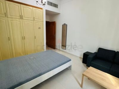 Room with private bathroom in Al Barsha @ 4000