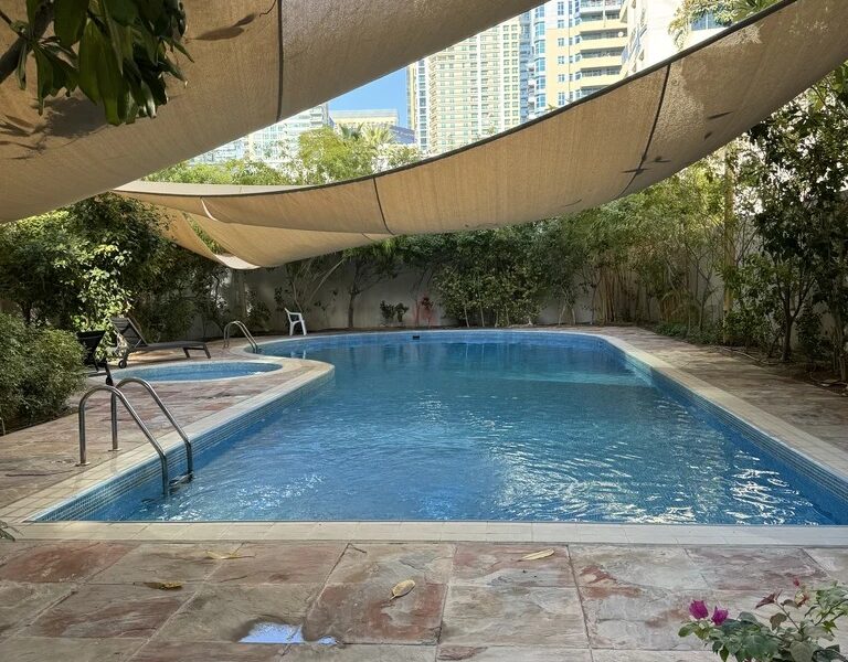Master Room in Duplex Apartment | Close Metro | Marina # 5300