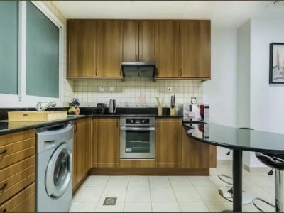 Small Room Available For Rent in Dubai Marina @ 2799