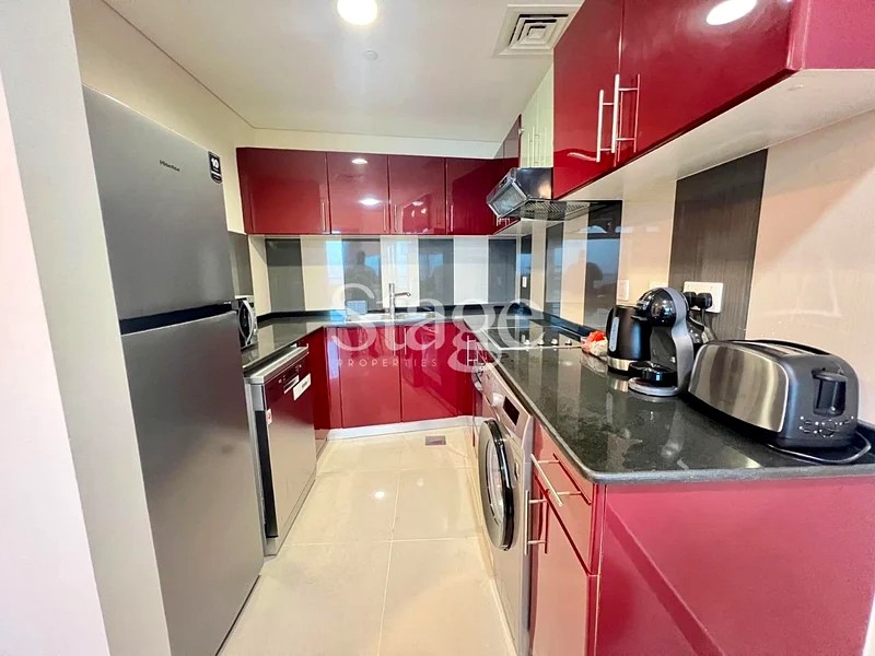 Best time to Rent in Dubai Marina 1 BHK Gulf view @ 110000