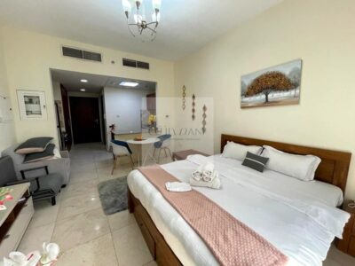 Furnished Studio flat in Business Bay inclusive Bills @ 72000