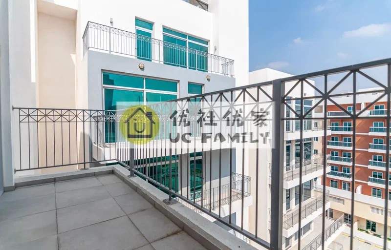 1 to 2 CHEQUES / Studio in international City @ 38000