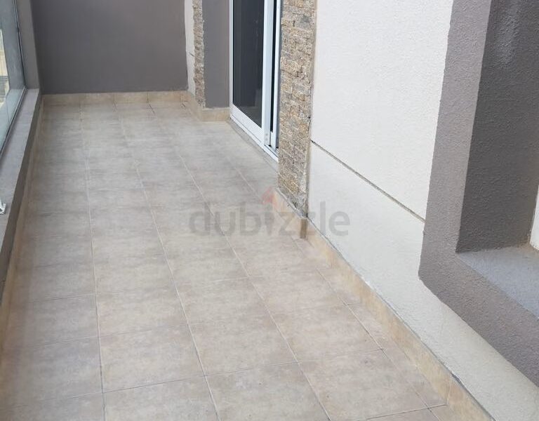 Room In a Villa for Professionals Only - JVC - Aed 4,100