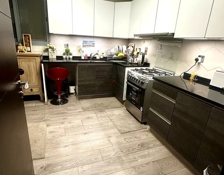 Fully Furnished Bedroom For Rent in Downtown @ 4800 pm