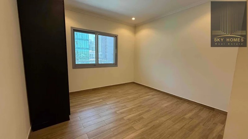Luxurious 1bhk on marina with Big Balcony @ 70000