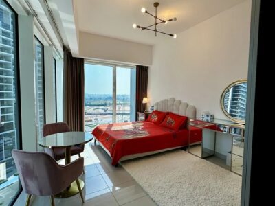 Private bedroom for female in Business Bay @ 6000
